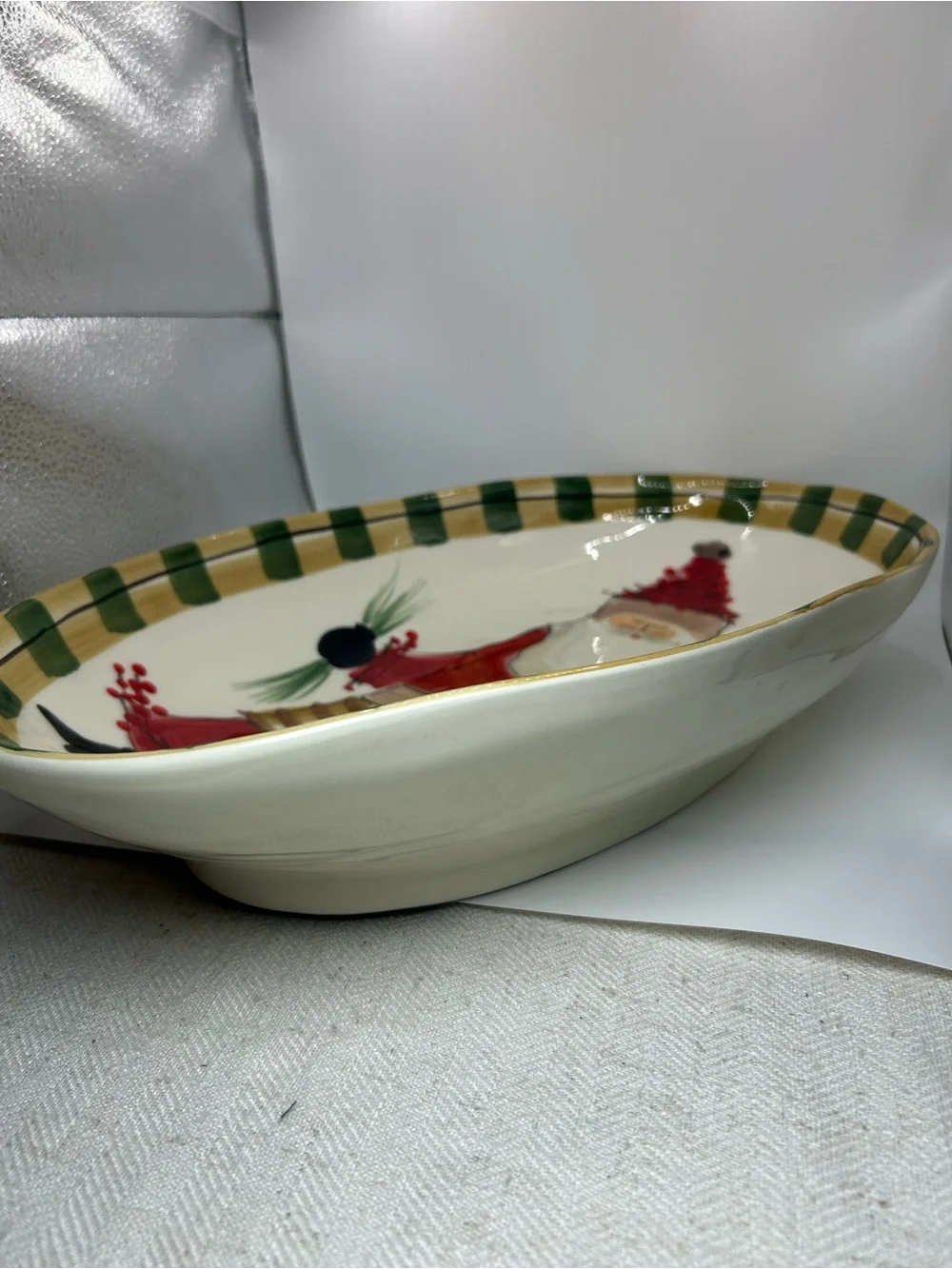 VIETRI OLD SAINT NICK LARGE DISH / BOWL - ITALY Vintage see pics Santa with bird